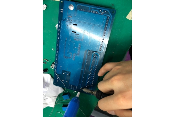 SMT代工代料的手工IC貼片注意事項(xiàng)